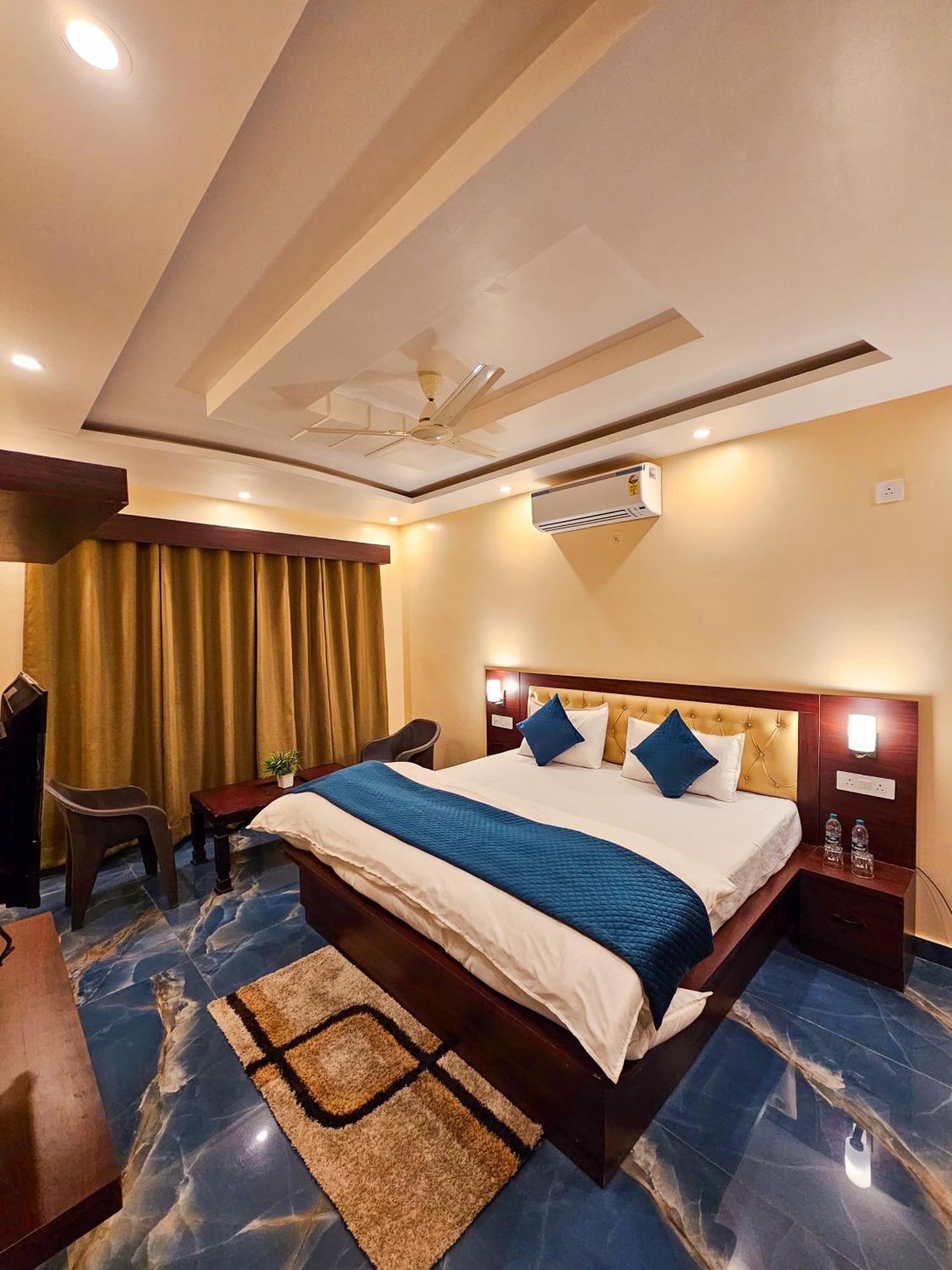 The Mount Valley Hotel Haldwani Exterior photo